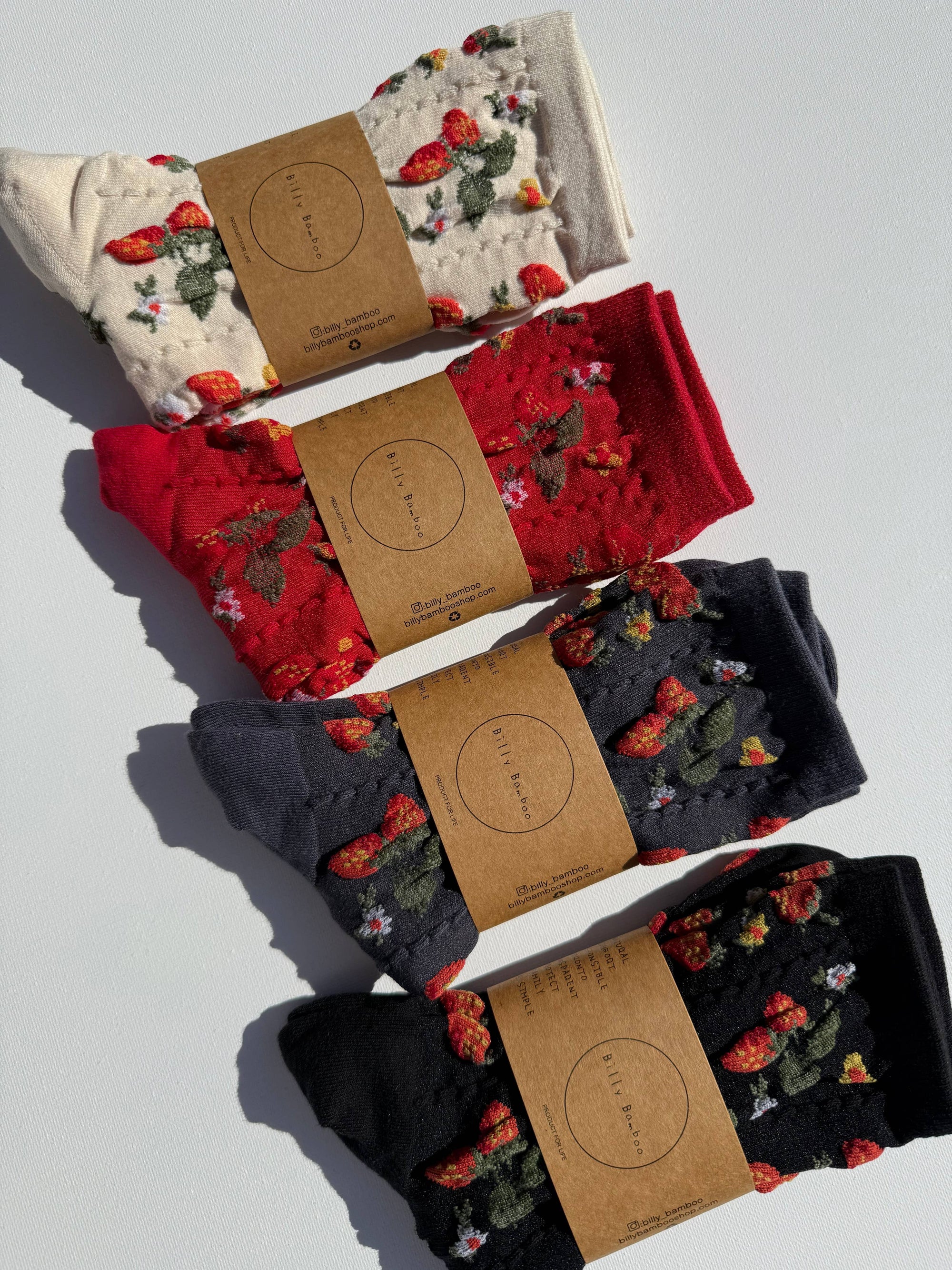 STRAWBERRIES SOCKS